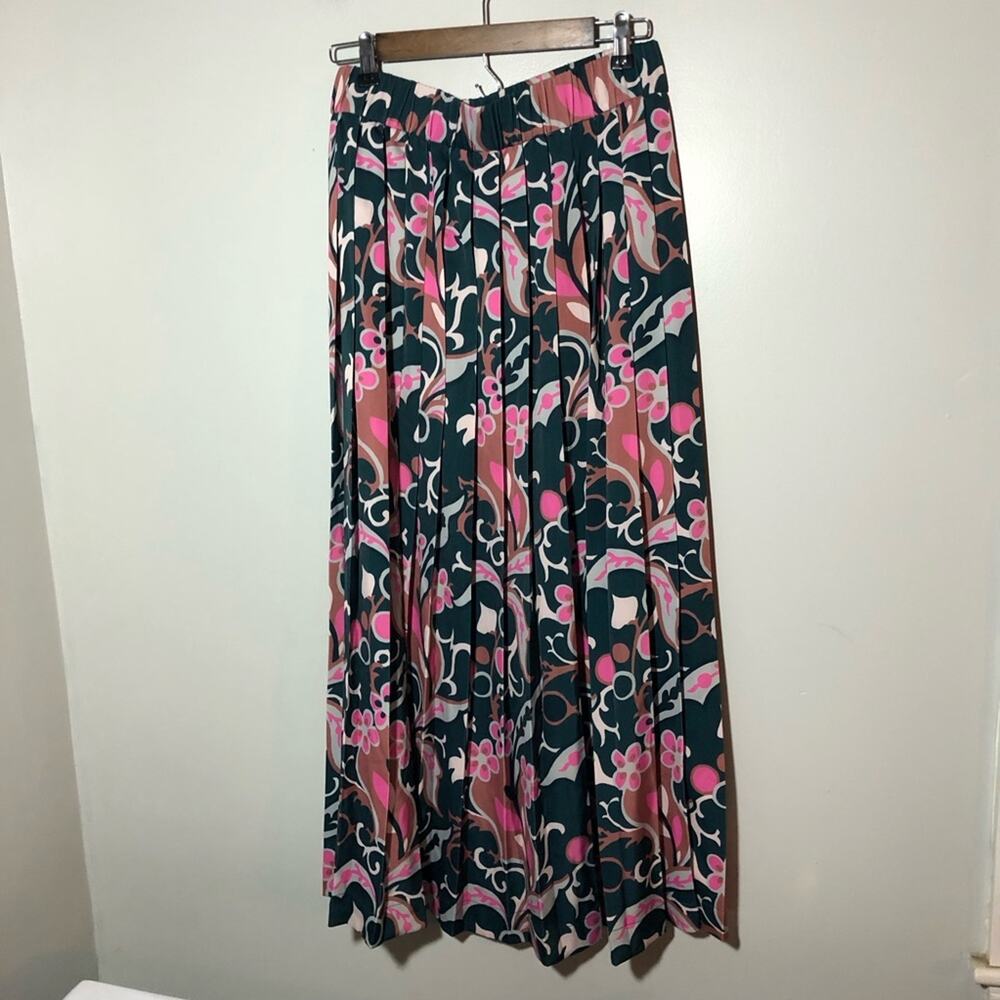 Tuckernuck womens pull on skirt pleated elastic waist green pink brown floral M